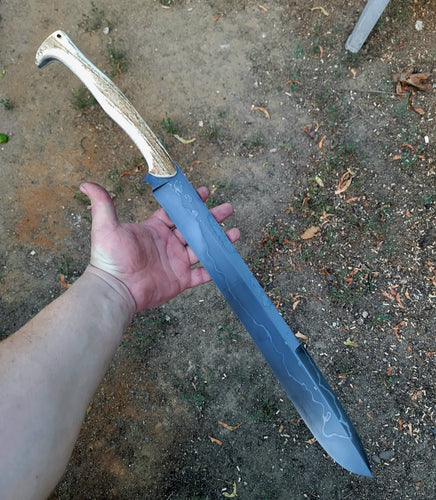 Double Handed Chopper Sword in 80CRV2 with Hamon