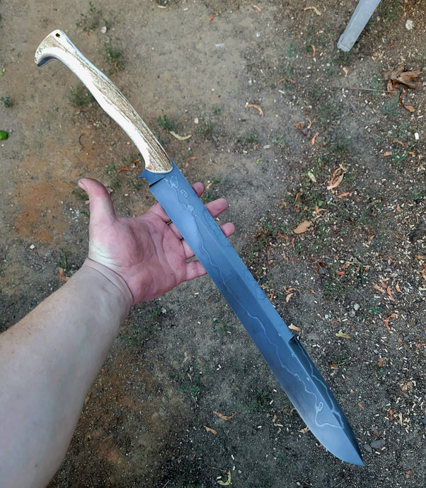 Double Handed Chopper Sword in 80CRV2 with Hamon