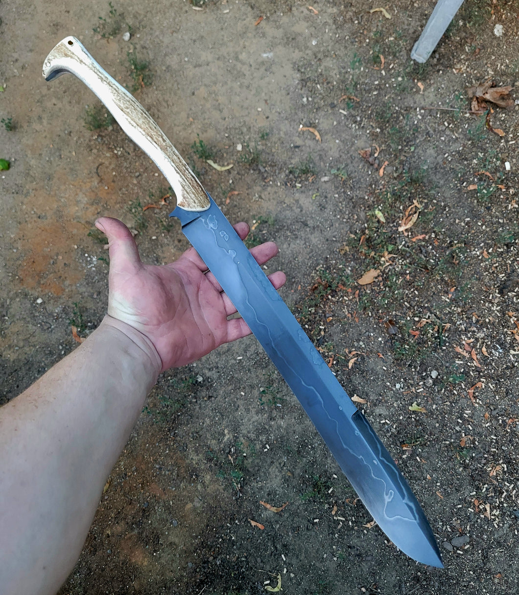 Double Handed Chopper Sword in 80CRV2 with Hamon